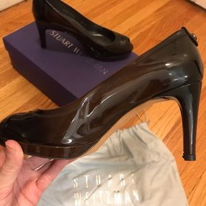 Stuart Weitzman patent peep toe pumps